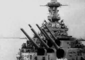 El Missouri preparado para la firma de la rendici�n japonesa. Bah�a de Tokyo 15 de agosto de 1945